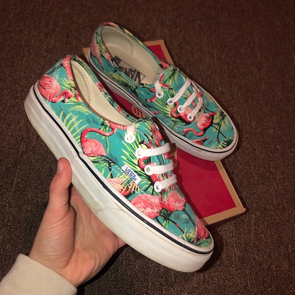 Vans Shoes - VANS AUTHENTIC